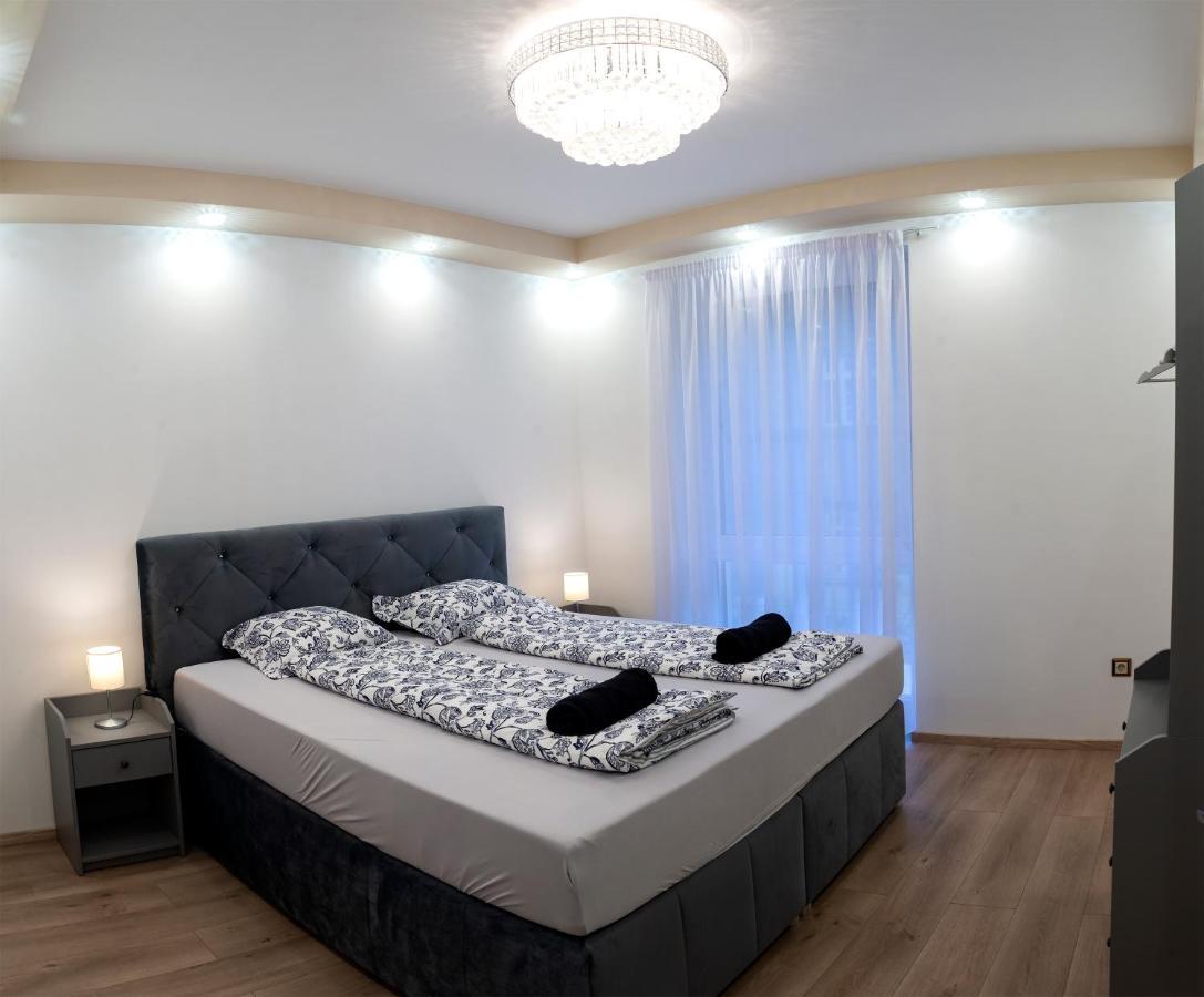 Dream Apartman 2 With Free Parking Győr Esterno foto