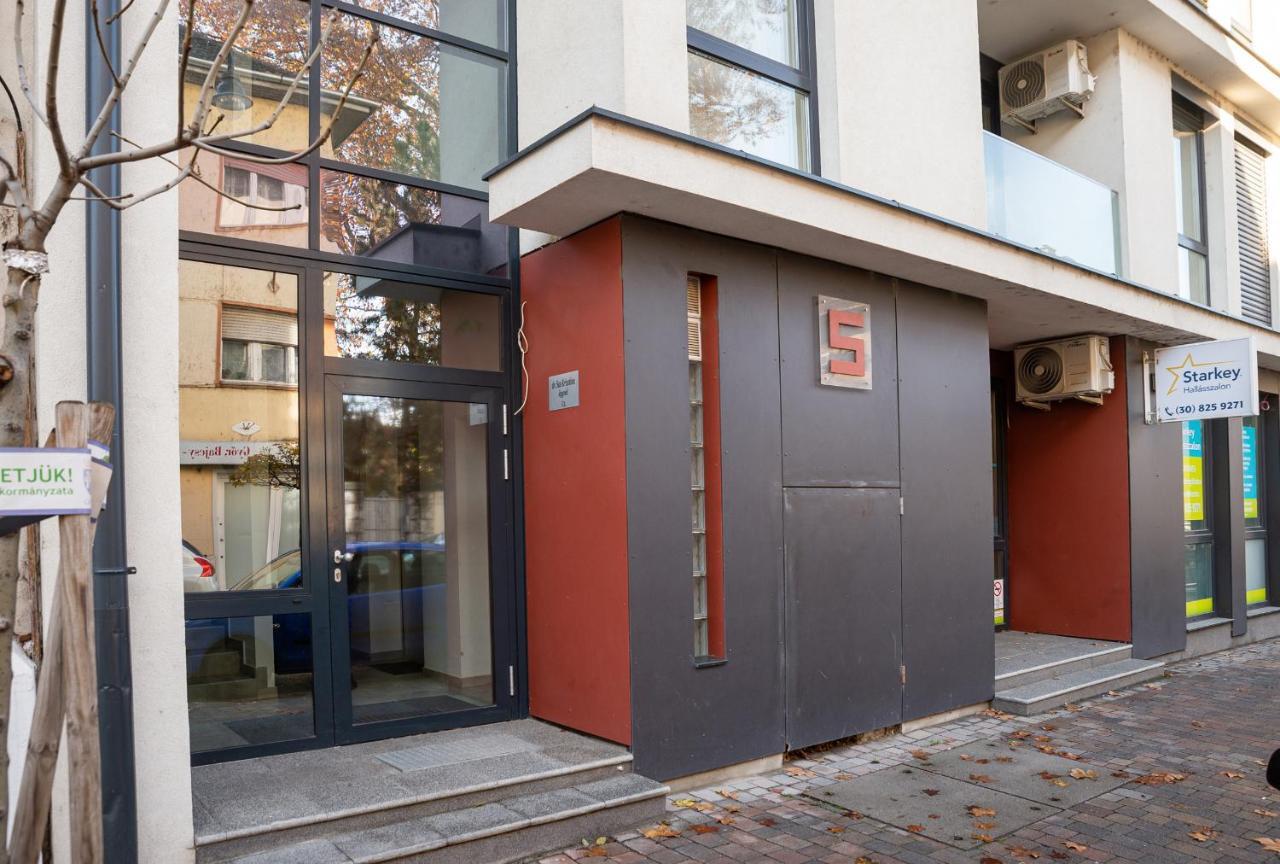 Dream Apartman 2 With Free Parking Győr Esterno foto